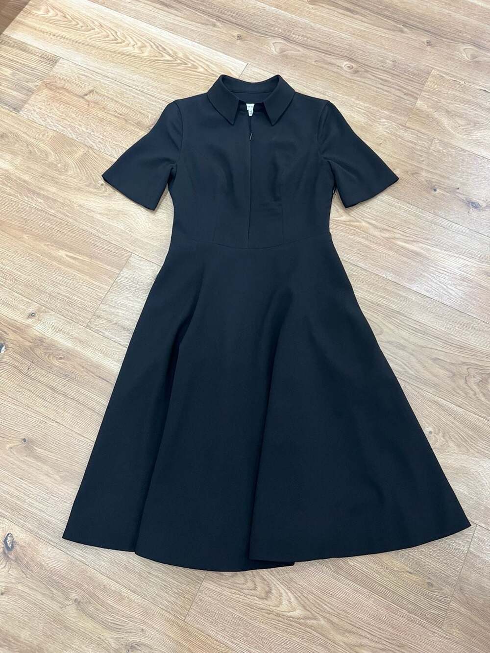 Dress the Population Black Short Sleeve Collared Midi Fit and Flare Dress Small